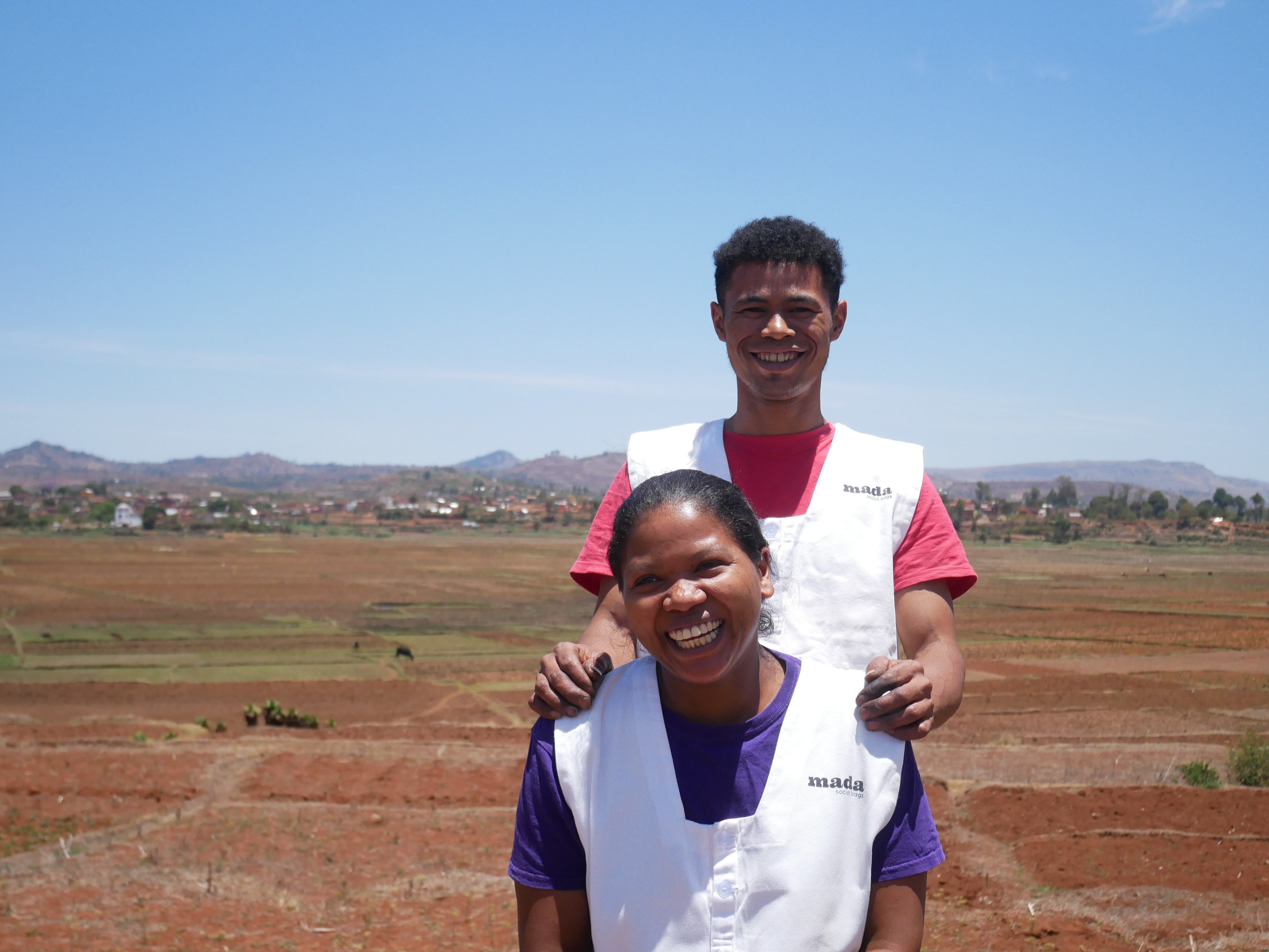 un sac qui change des vies : notre engagement social